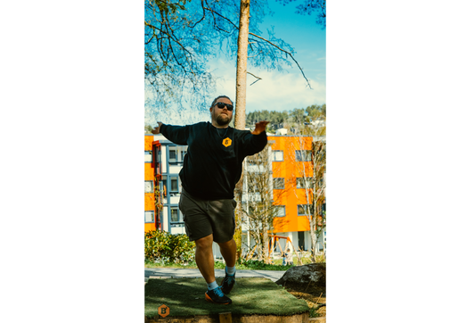 Bouncebackbirdie_merch_tilbehør_genser