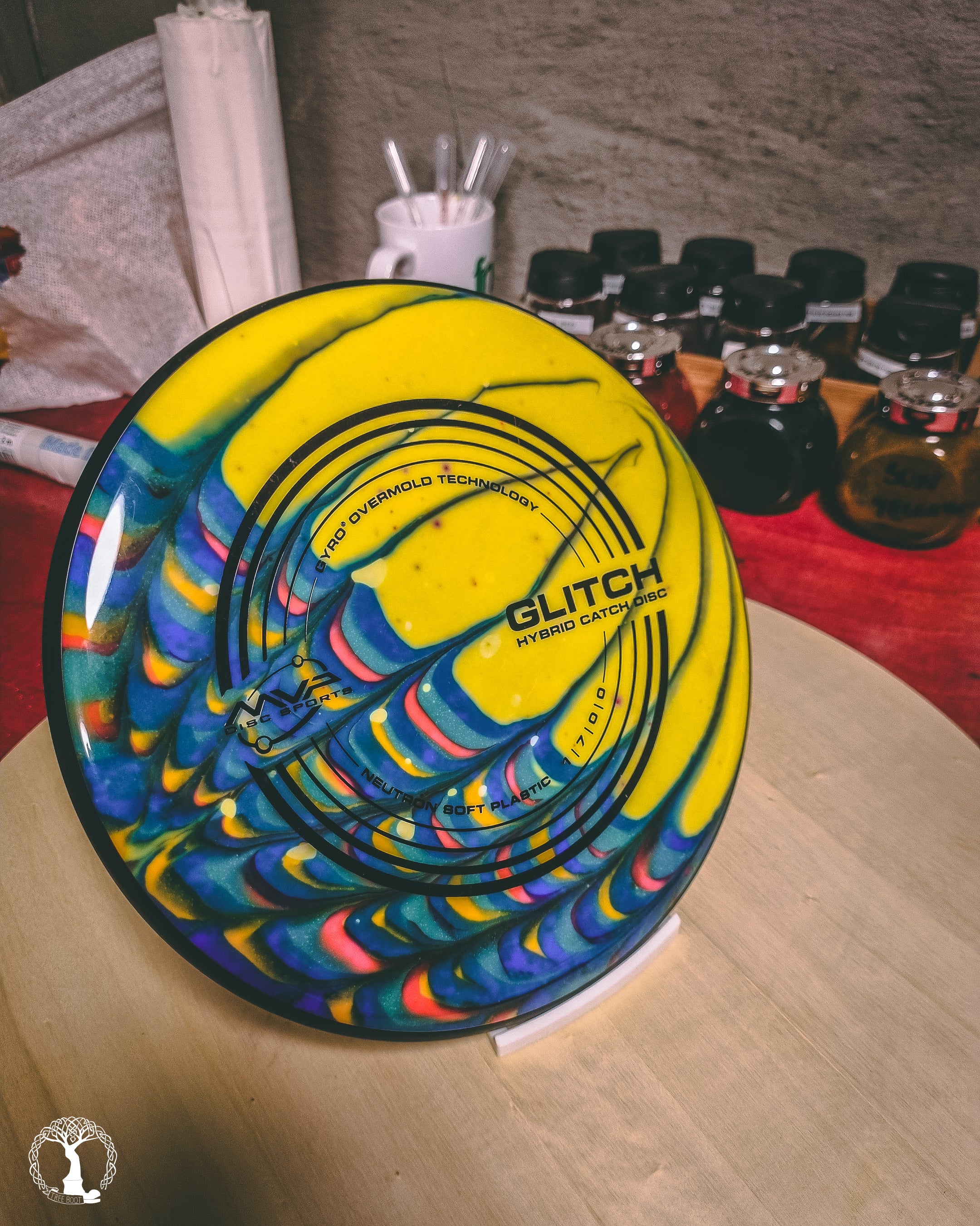 dyed_disc